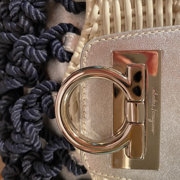 Salvatore Ferragamo Unique Nautical Bag - Picture 3 of 11